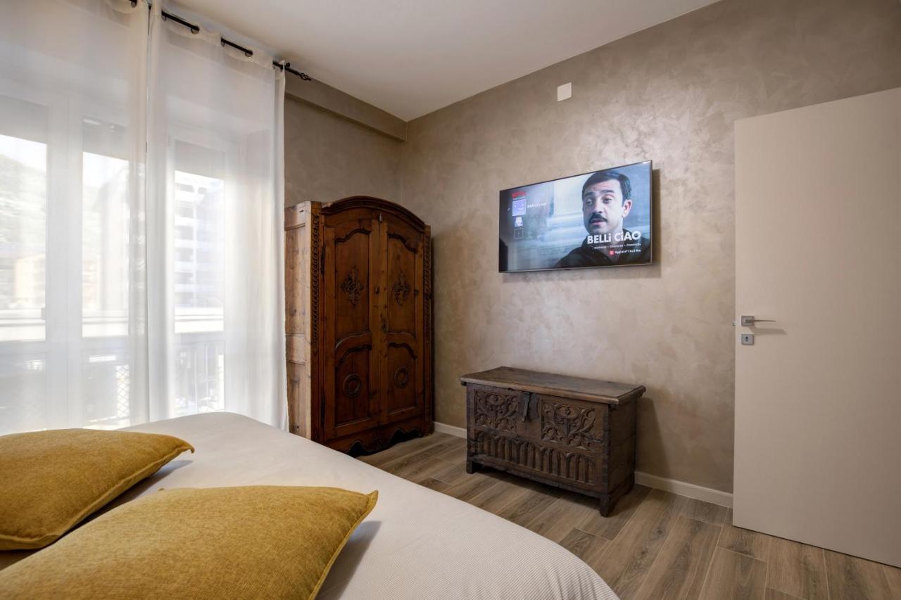 La Lupa Apartment - In The Heart Of Aosta With Car Box Экстерьер фото